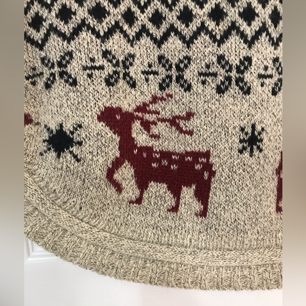 Nordic Reindeer Tunic Sweater - Picture 7 of 9